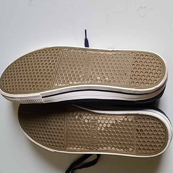 Man's Old-Navy Canvas Lace-up sneakers - Picture 9 of 9